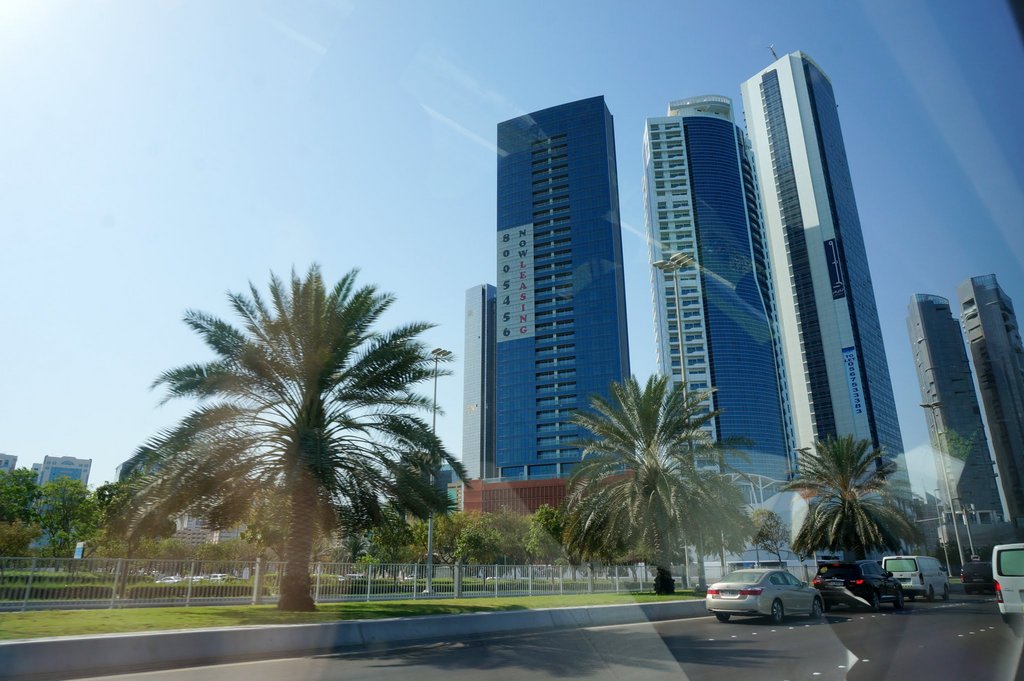 Оман, Абу-Даби, Дубай, Шарджа в марте 2017.