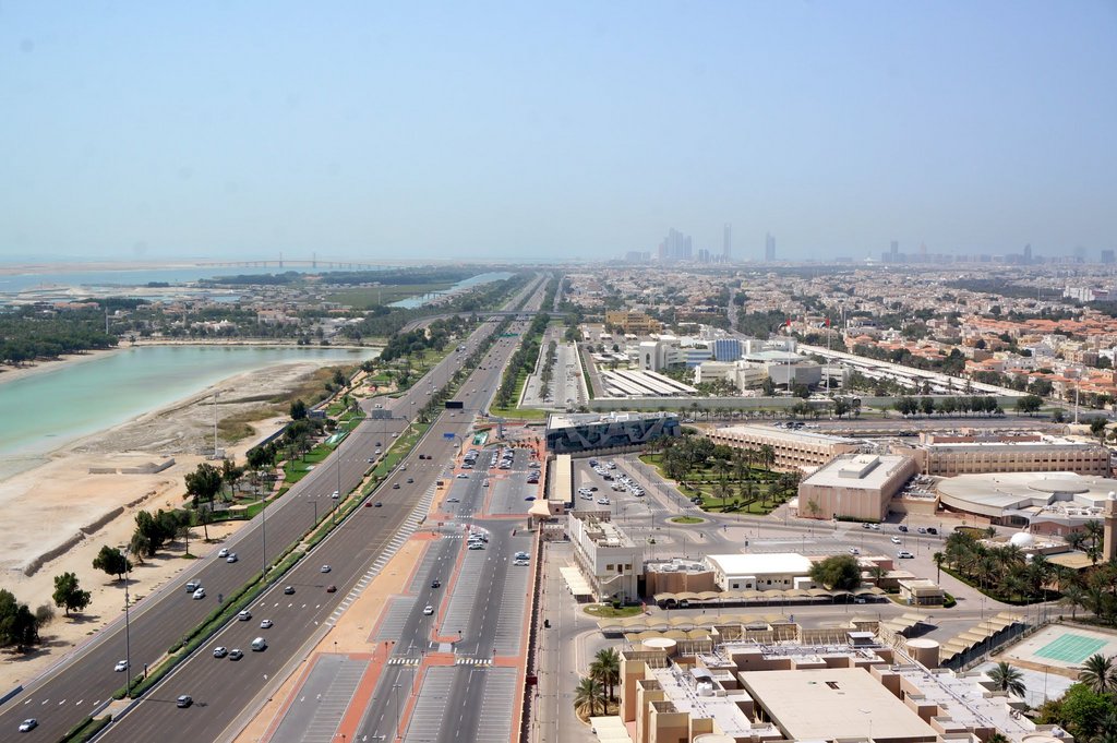 Оман, Абу-Даби, Дубай, Шарджа в марте 2017.